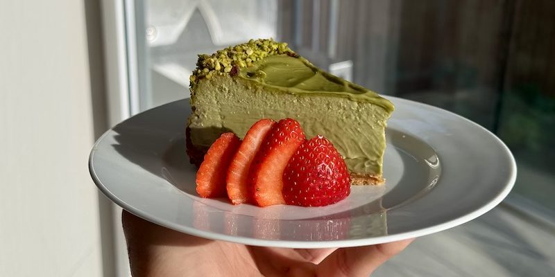 Our protein-packed pistachio cheesecake balances flavour and performance. Created for elite athletes and private chef clients who value nutrition and indulgence.